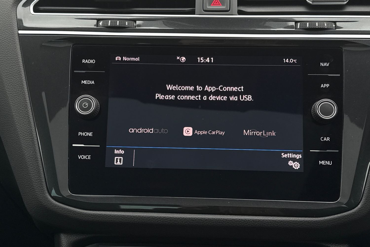 Used Volkswagen Tiguan 2020 for sale - 76476114: Photo 42