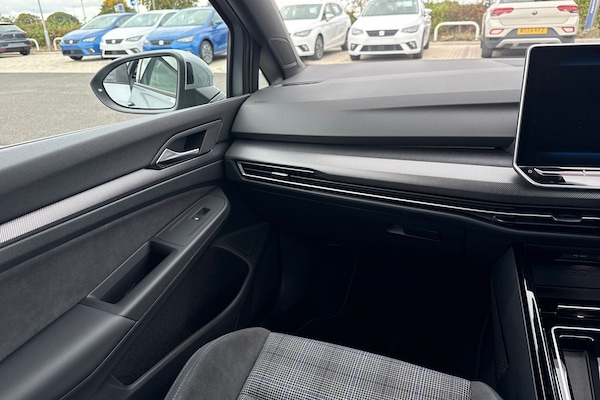 Used Volkswagen Golf 2025 for sale - 76143748: Photo 20