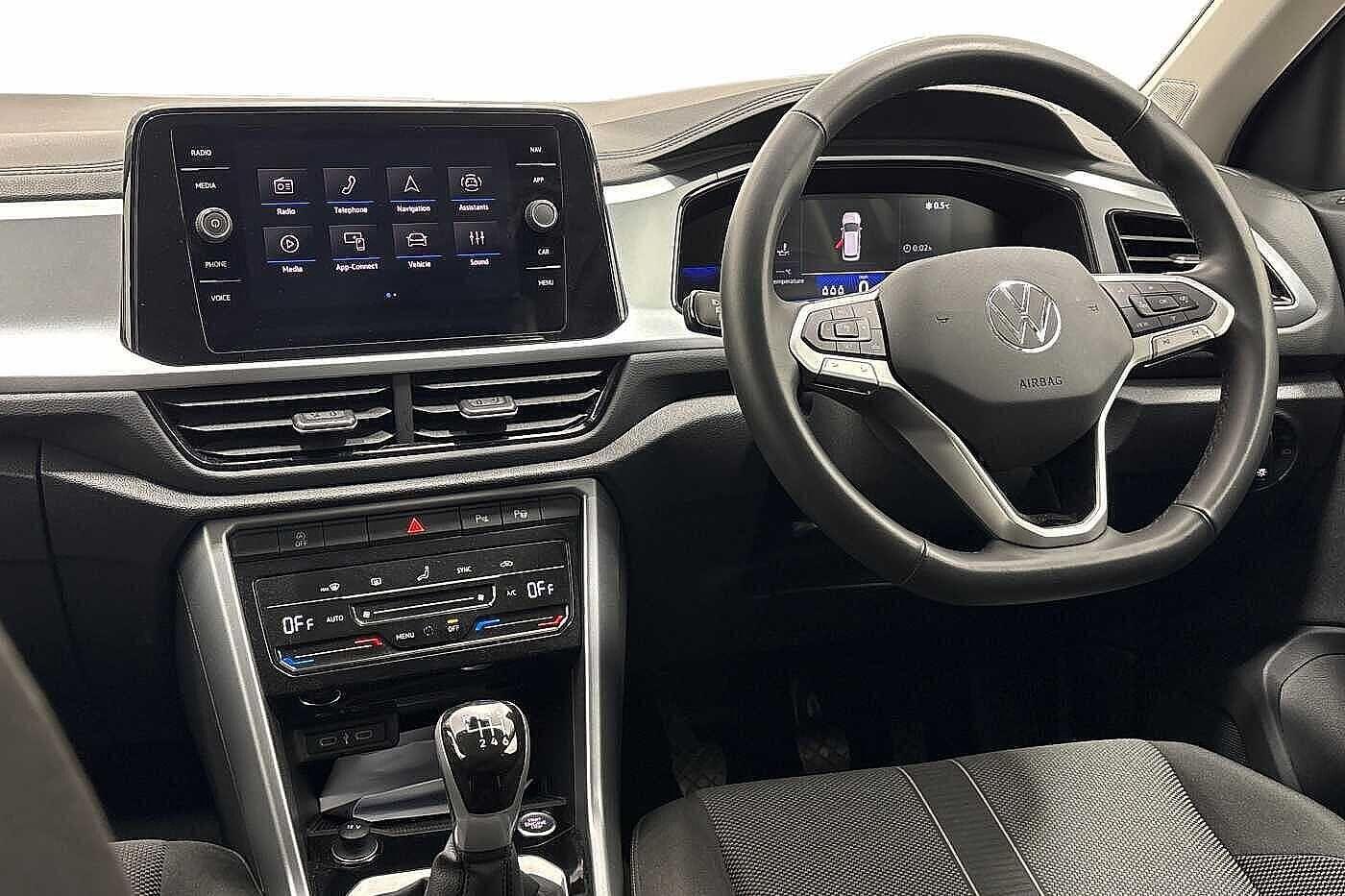 Used Volkswagen T-Roc 2025 for sale - 77199729: Photo 2