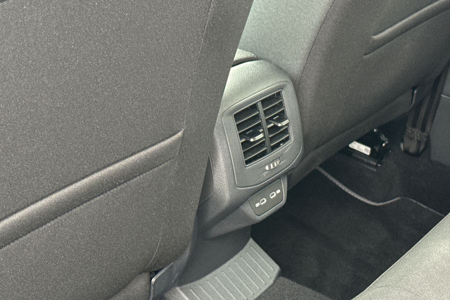 Used Volkswagen T-Roc 2025 for sale - 77123765: Photo 31