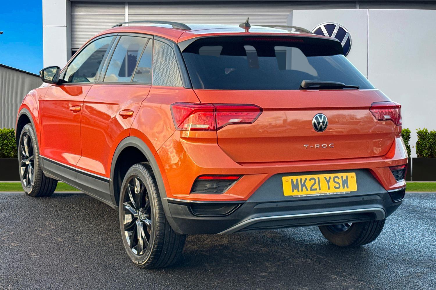 Used Volkswagen T-Roc 2021 for sale - 77135301: Photo 2