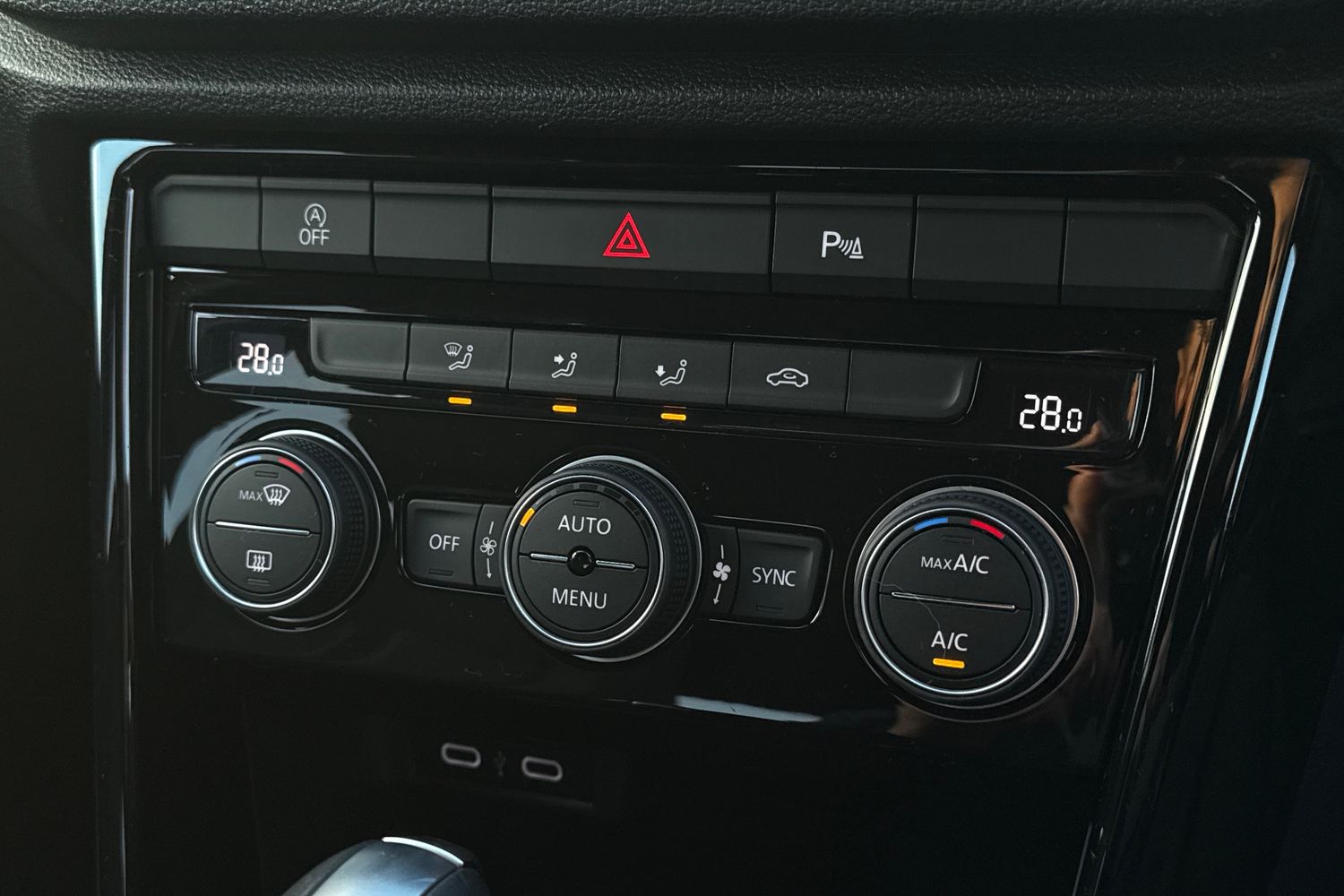 Used Volkswagen T-Roc 2021 for sale - 77135301: Photo 21