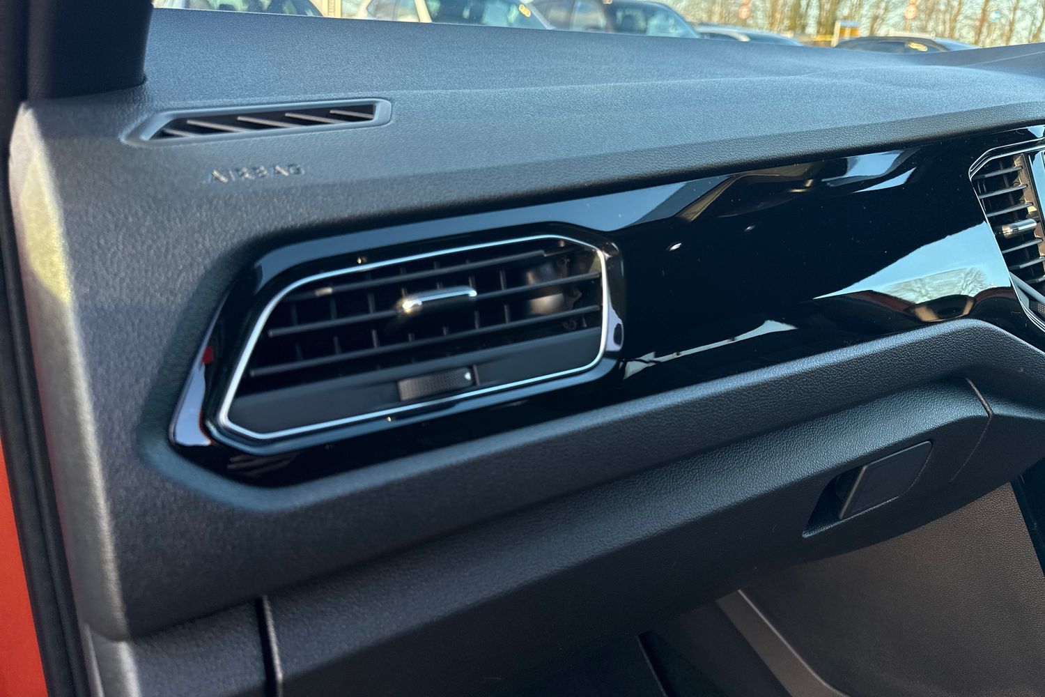 Used Volkswagen T-Roc 2021 for sale - 77135301: Photo 29