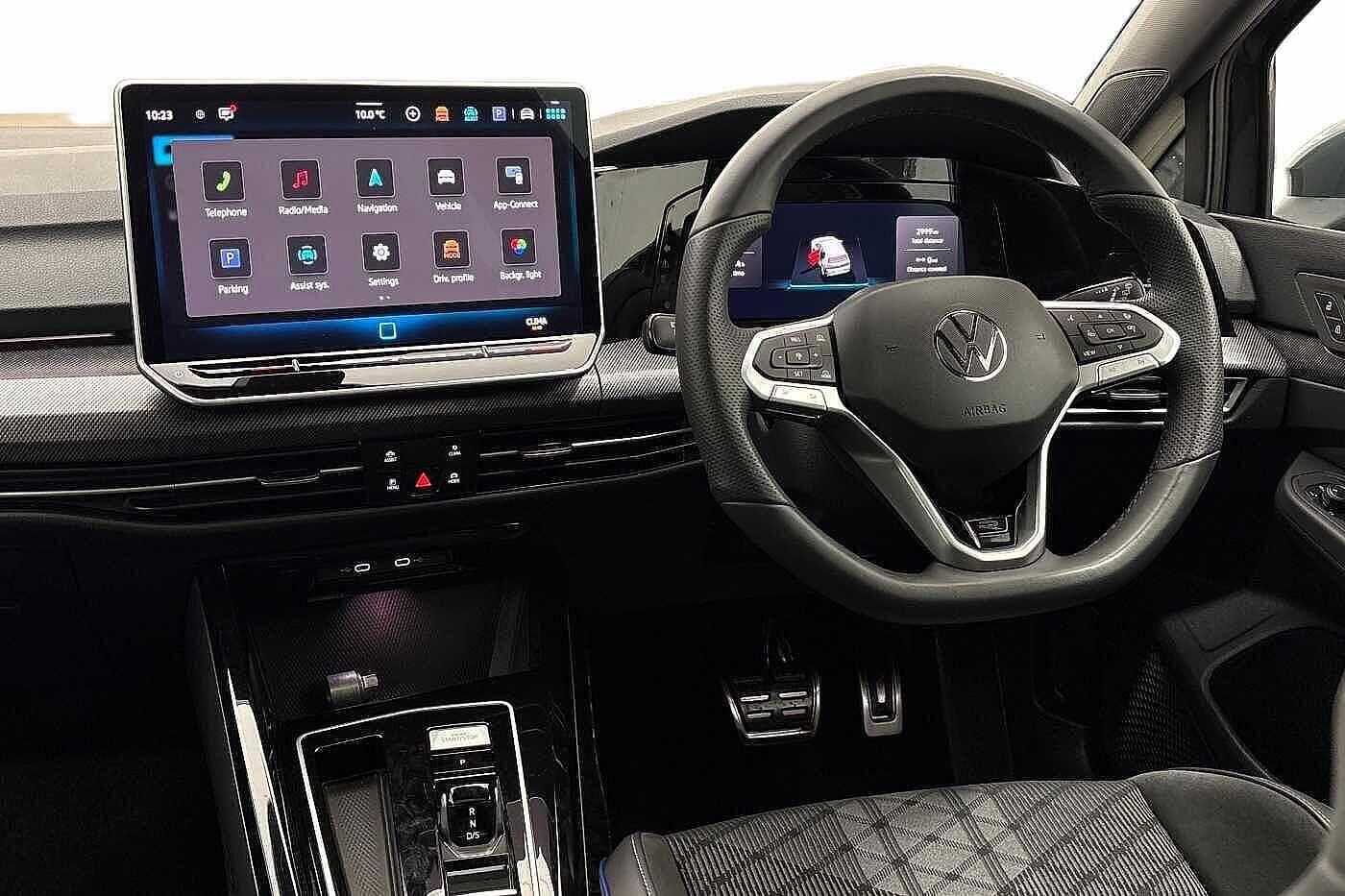 Used Volkswagen Golf 2025 for sale - 77935665: Photo 2