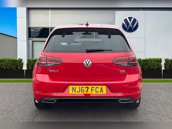 Used Volkswagen Golf 2017 for sale - 75512535: Photo