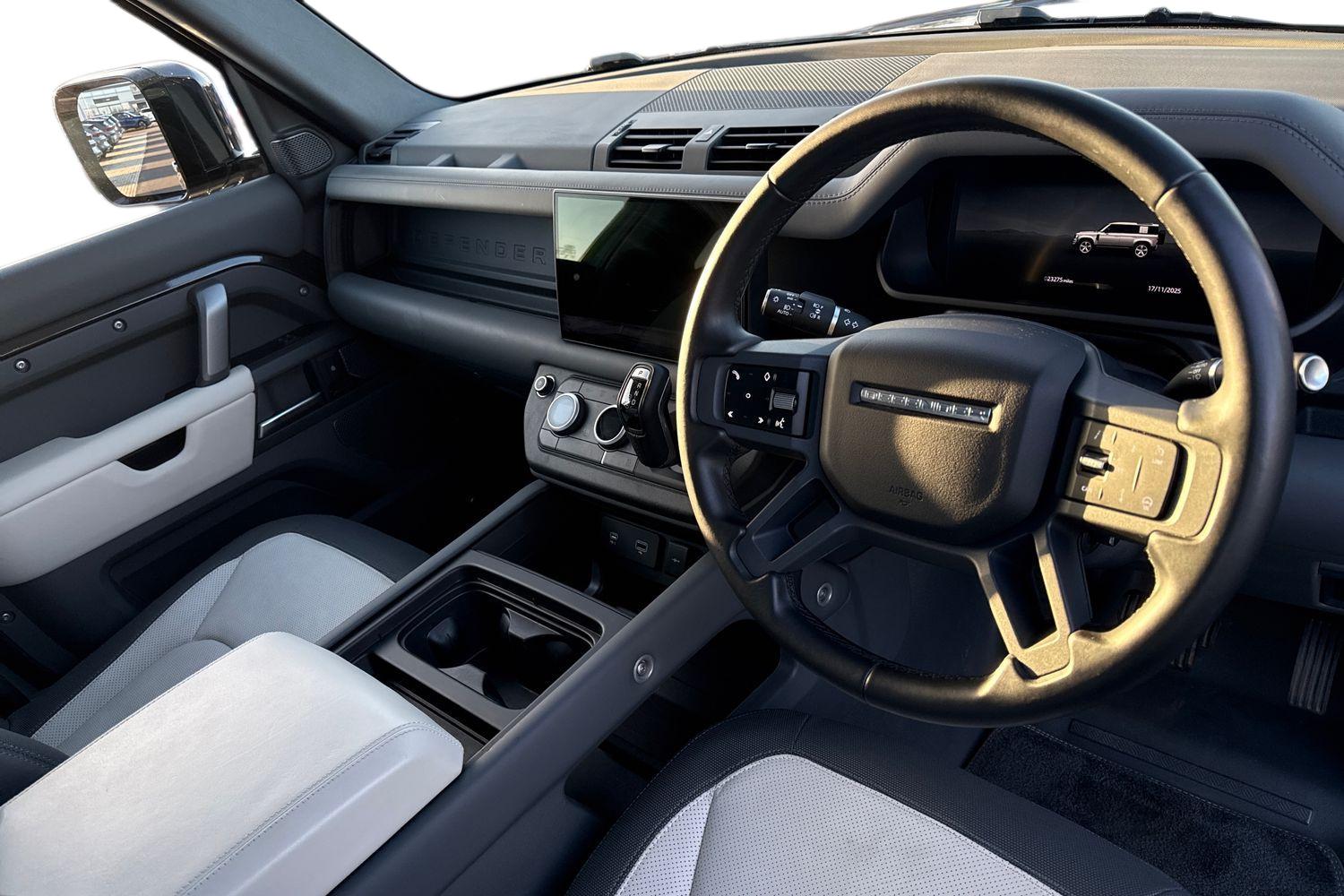 Used Land Rover Defender 110 2024 for sale - 76610838: Photo 14