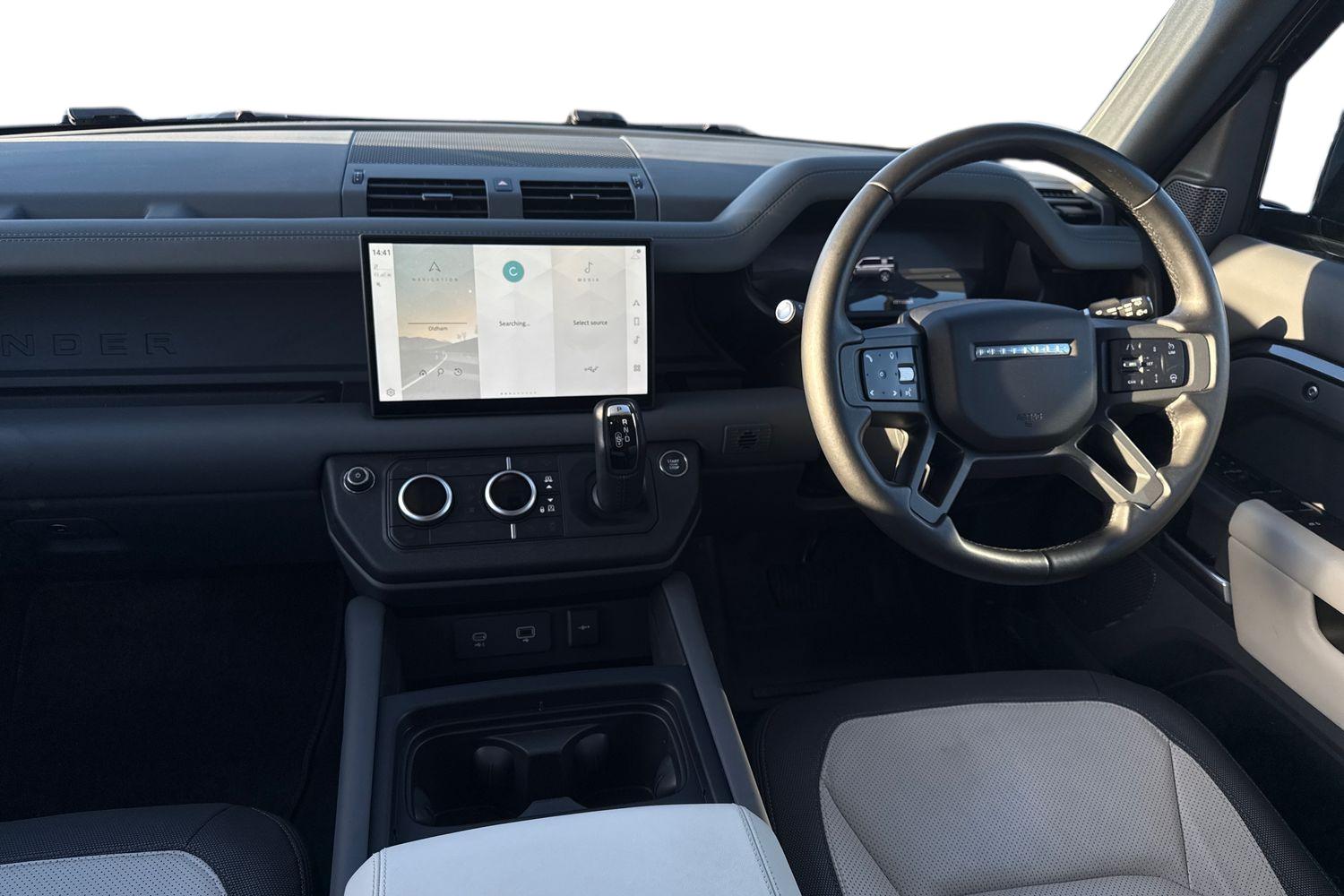 Used Land Rover Defender 110 2024 for sale - 76610838: Photo 18