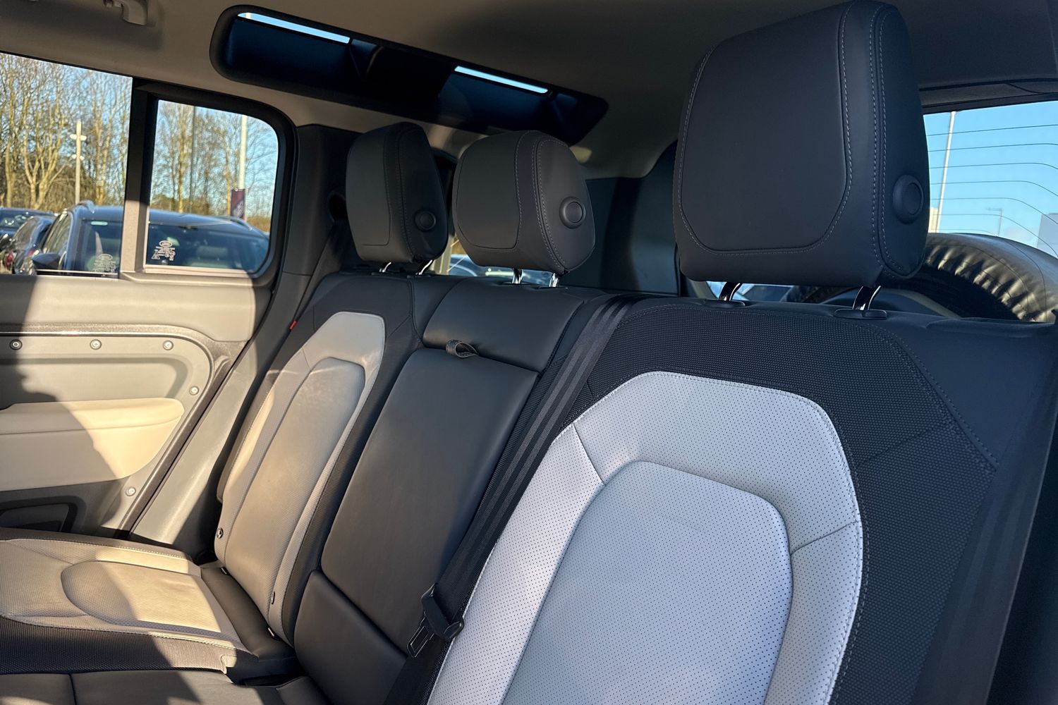 Used Land Rover Defender 110 2024 for sale - 76610838: Photo 19