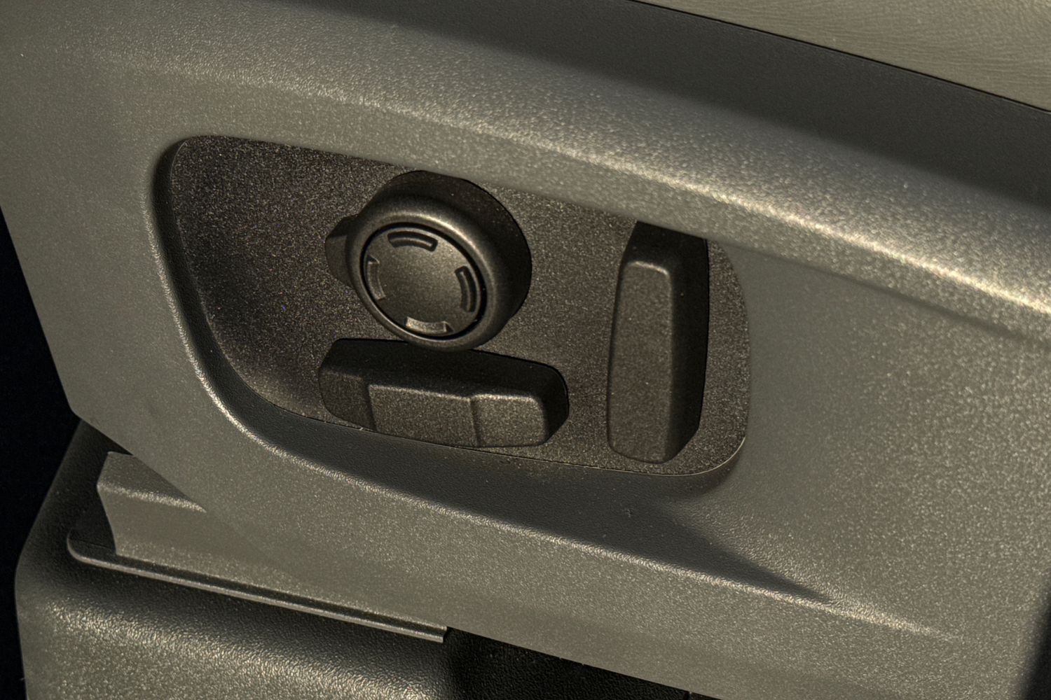 Used Land Rover Defender 110 2024 for sale - 76610838: Photo 39