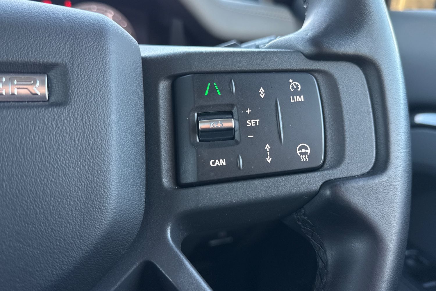 Used Land Rover Defender 110 2024 for sale - 76610838: Photo 44