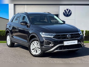 Used Volkswagen T-Roc 2023 for sale - 78703184: Photo