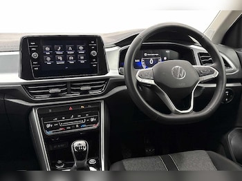 Used Volkswagen T-Roc 2025 for sale - 78937780: Photo