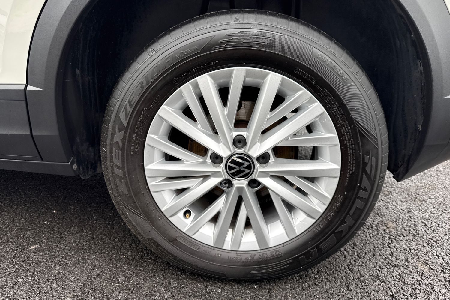 Used Volkswagen T-Roc 2023 for sale - 77348486: Photo 13