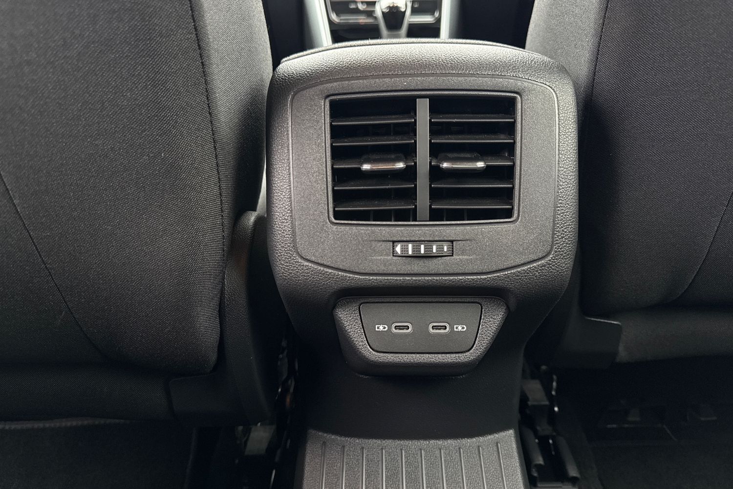 Used Volkswagen T-Roc 2023 for sale - 77348486: Photo 27