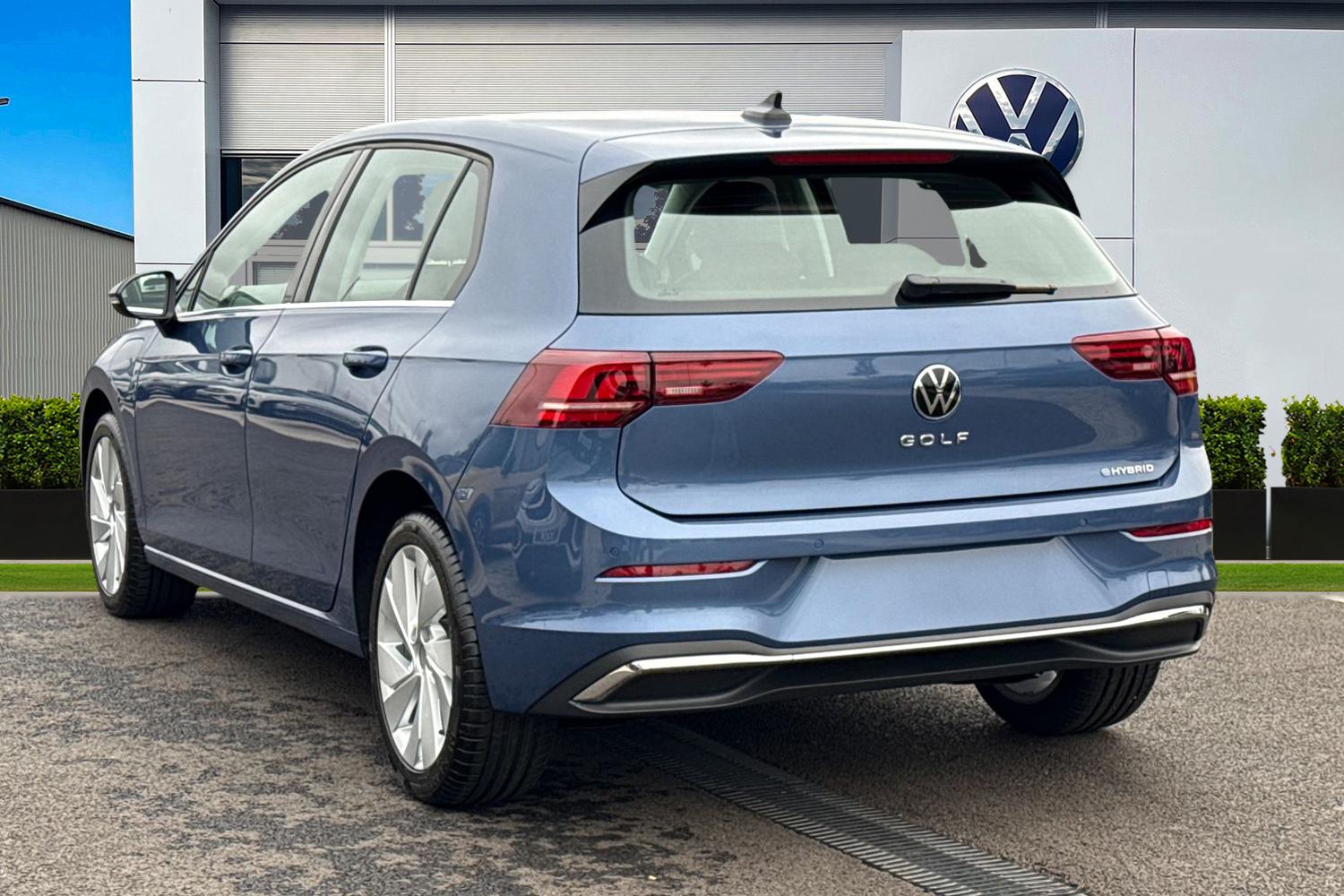 Used Volkswagen Golf 2026 for sale - 77399653: Photo 2