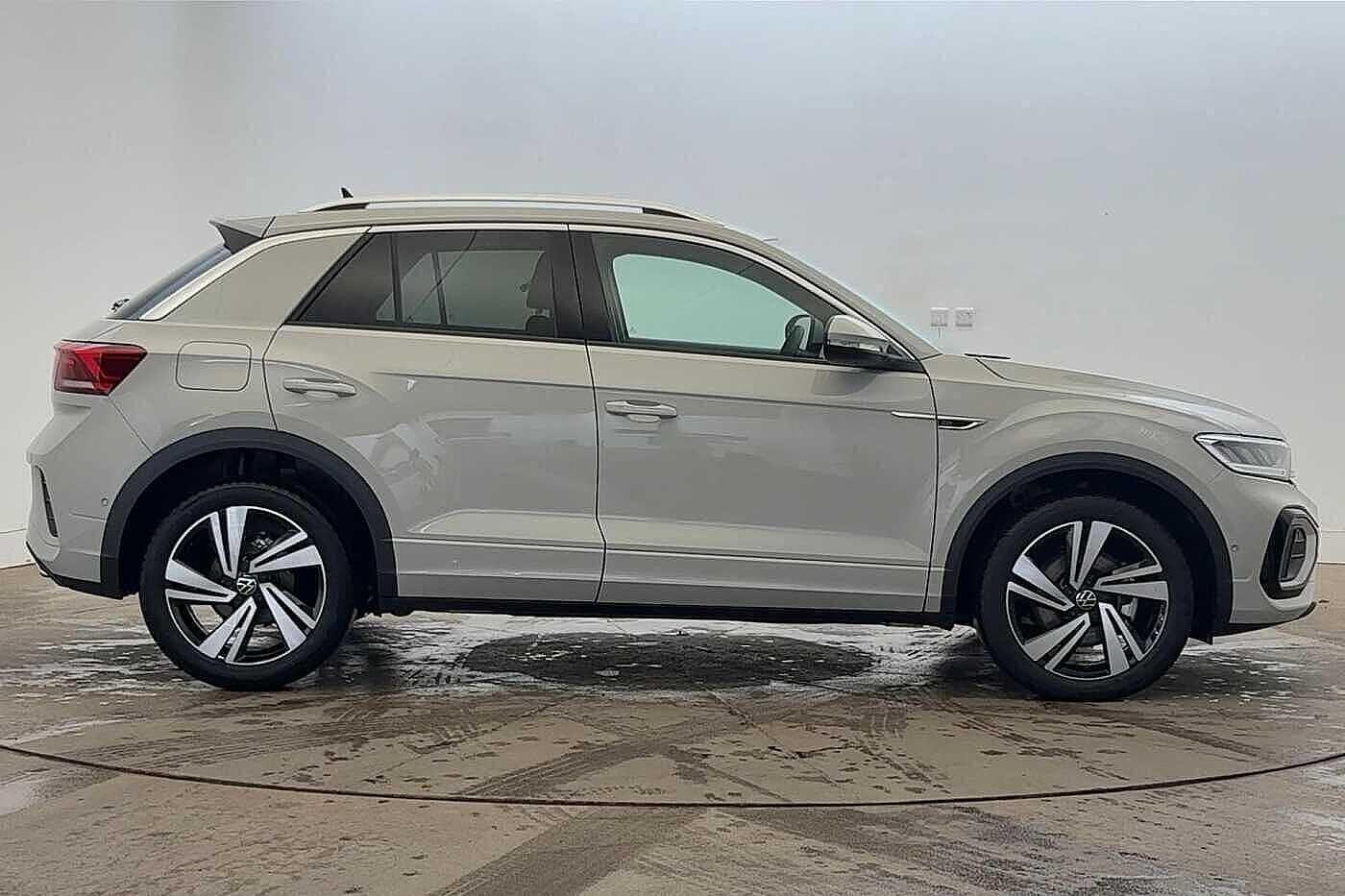 Used Volkswagen T-Roc 2025 for sale - 76896149: Photo 4