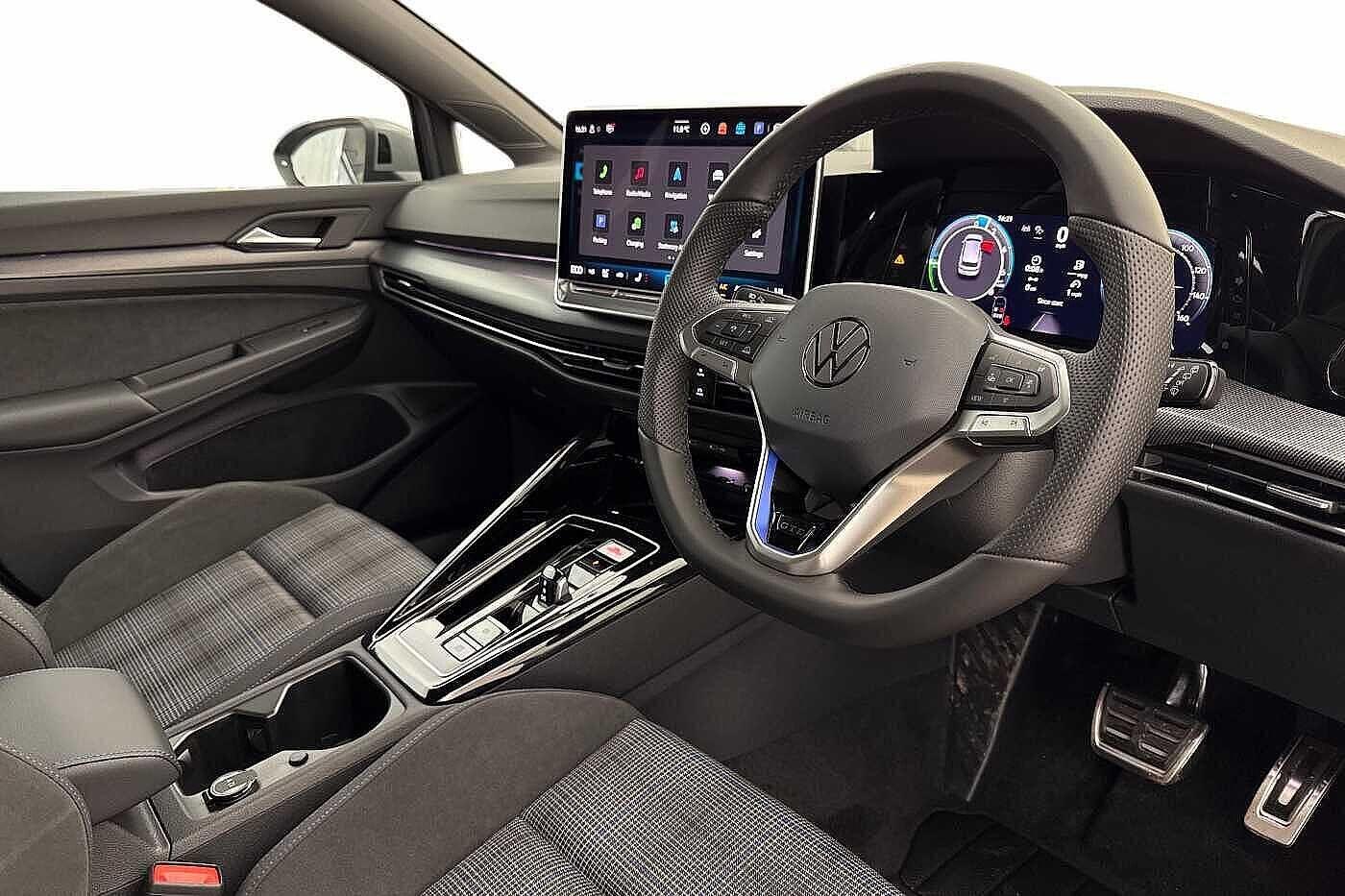 Used Volkswagen Golf 2025 for sale - 77152473: Photo 6