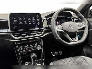 Used Volkswagen T-Roc 2025 for sale - 77421637: Photo