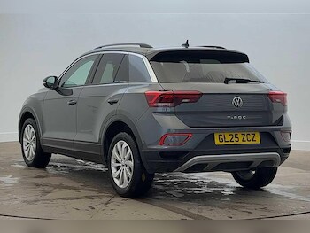 Used Volkswagen T-Roc 2025 for sale - 77199420: Photo