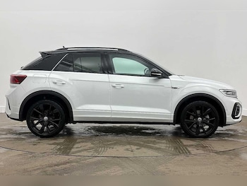 Used Volkswagen T-Roc 2025 for sale - 77834795: Photo