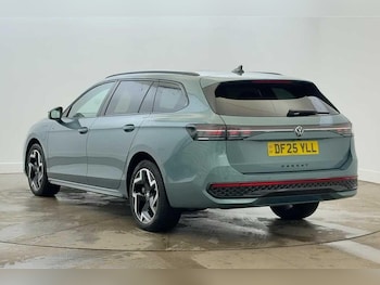 Used Volkswagen Passat 2025 for sale - 77236034: Photo