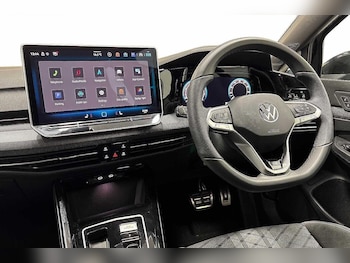 Used Volkswagen Golf 2025 for sale - 76546219: Photo