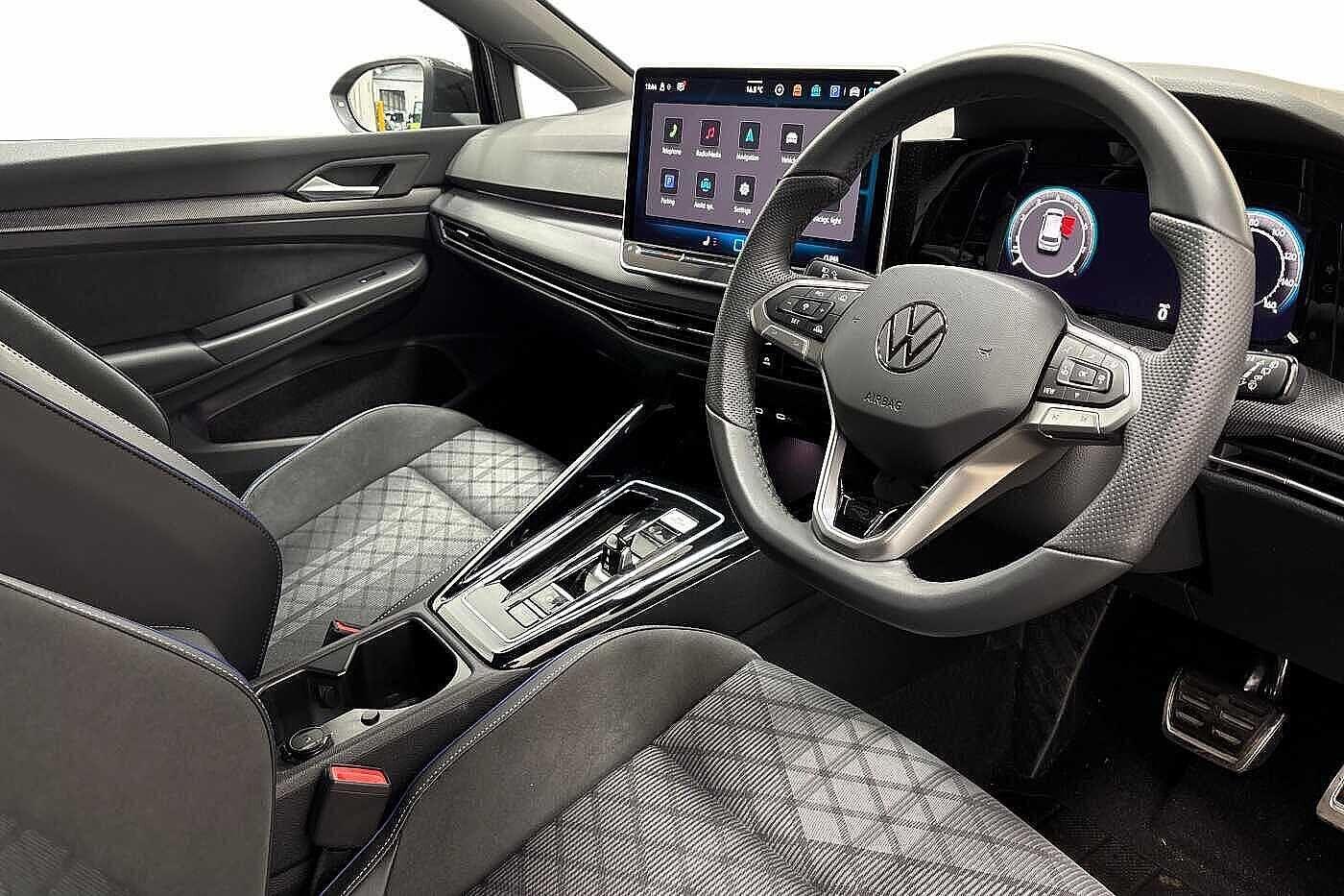 Used Volkswagen Golf 2025 for sale - 76546219: Photo 6