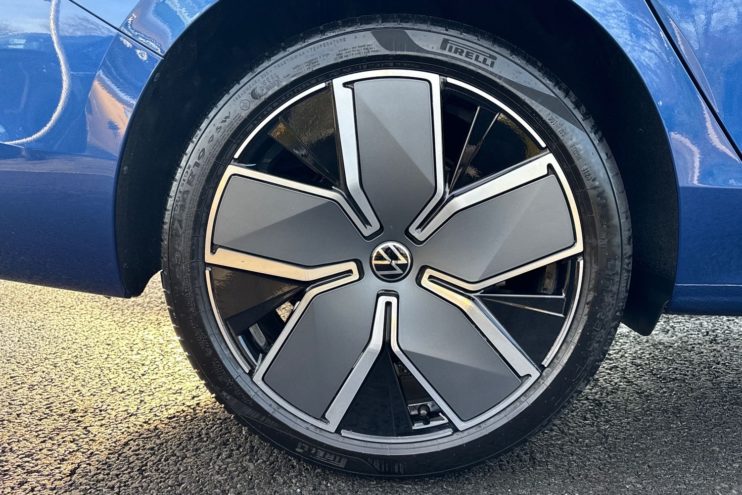 Used Volkswagen Passat 2025 for sale - 76968076: Photo 10