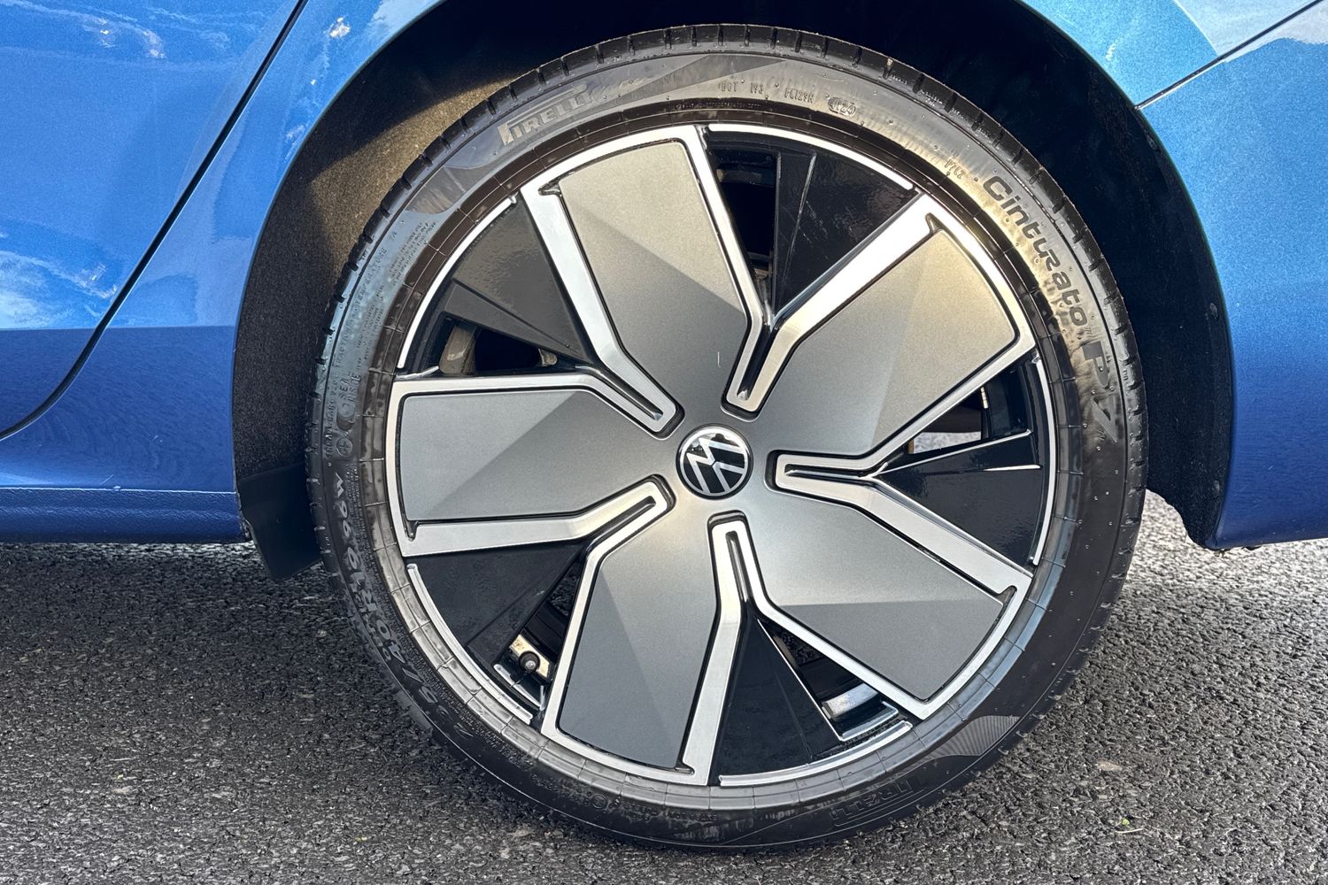 Used Volkswagen Passat 2025 for sale - 76968076: Photo 12