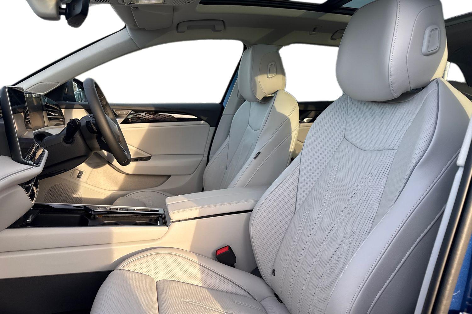 Used Volkswagen Passat 2025 for sale - 76968076: Photo 15