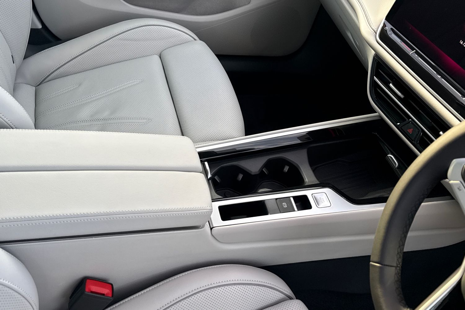 Used Volkswagen Passat 2025 for sale - 76968076: Photo 22