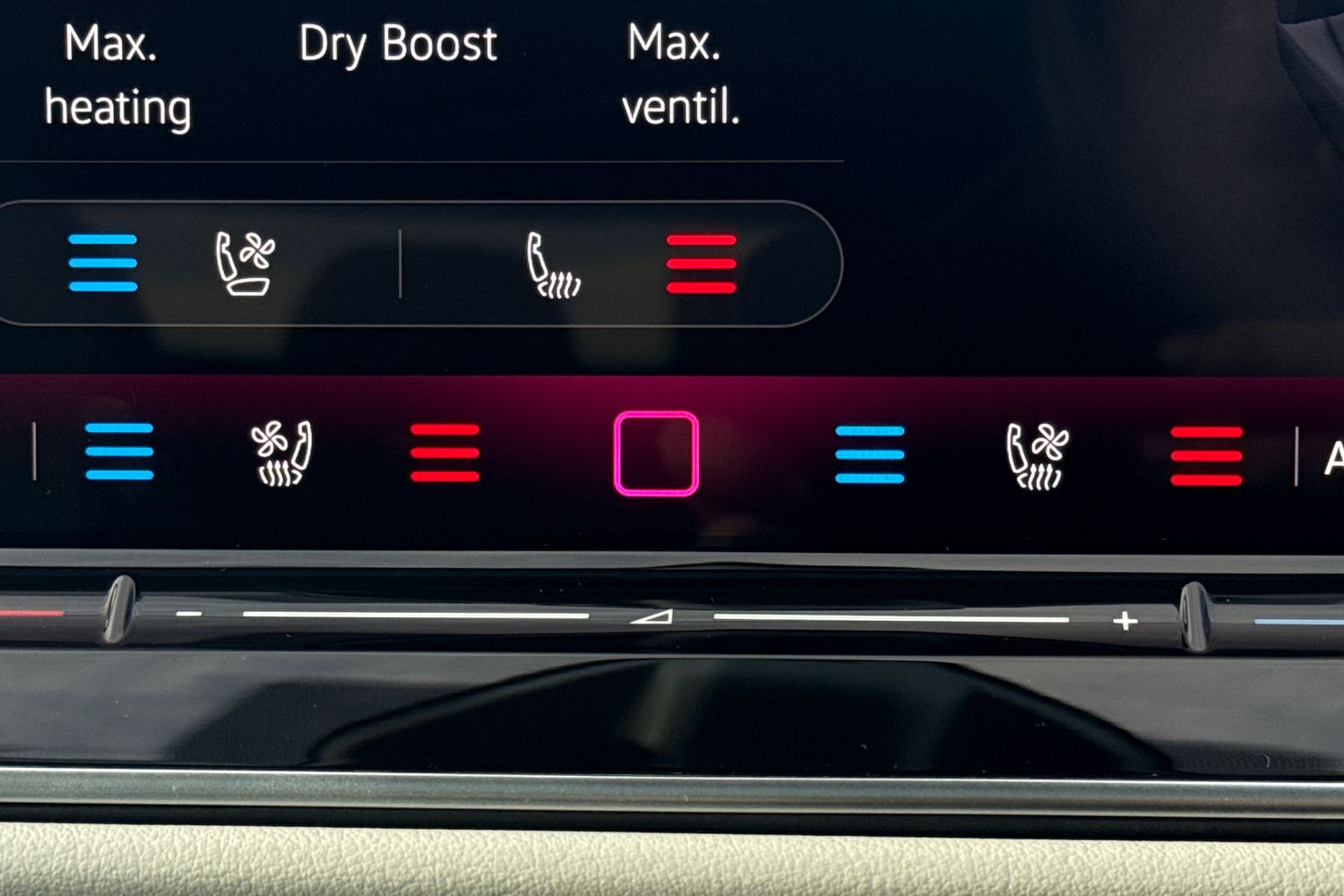 Used Volkswagen Passat 2025 for sale - 76968076: Photo 44