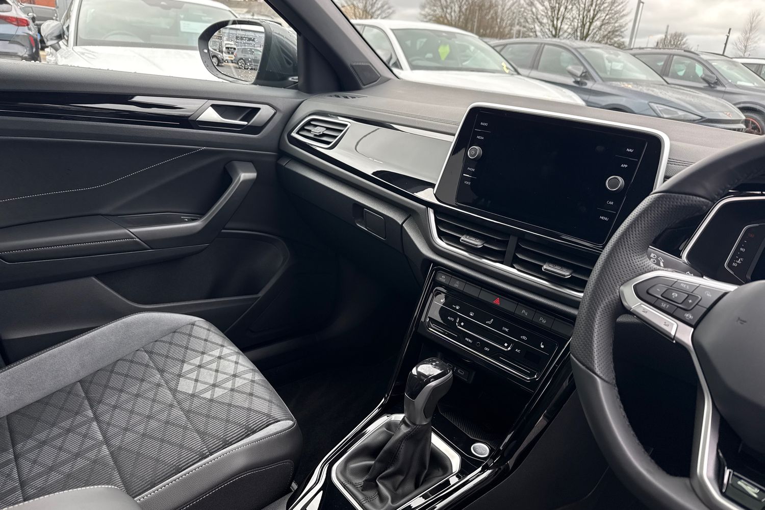 Used Volkswagen T-Roc 2025 for sale - 77435980: Photo 20