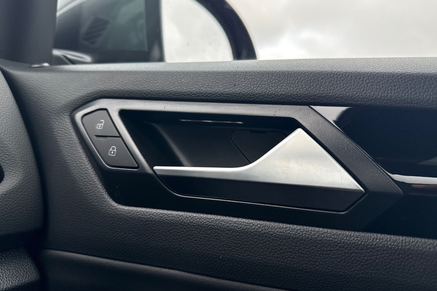 Used Volkswagen T-Roc 2025 for sale - 77435980: Photo 21