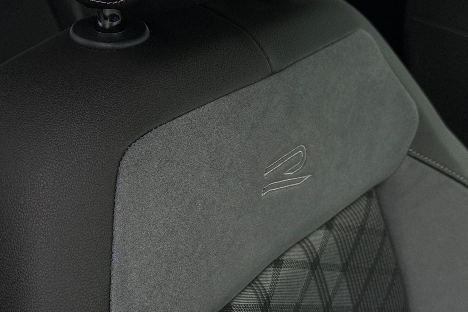 Used Volkswagen T-Roc 2025 for sale - 77435980: Photo 34