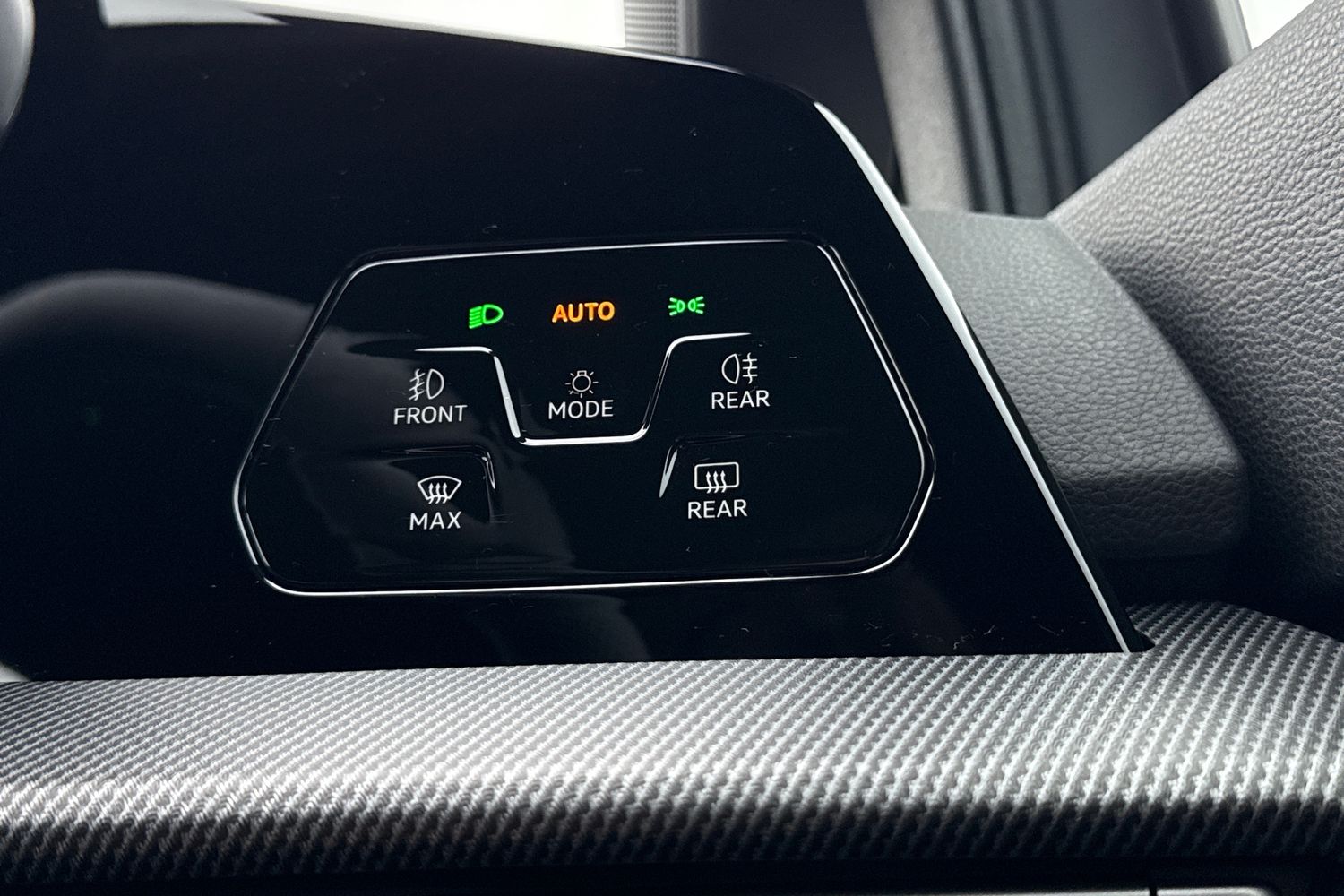 Used Volkswagen Golf 2025 for sale - 77515010: Photo 31