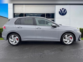 Used Volkswagen Golf 2025 for sale - 77515010: Photo