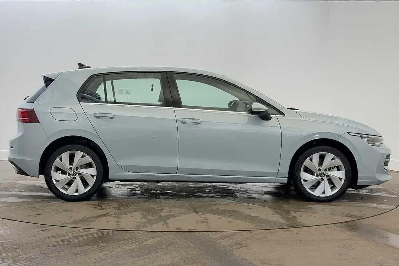 Used Volkswagen Golf 2025 for sale - 77287173: Photo 4