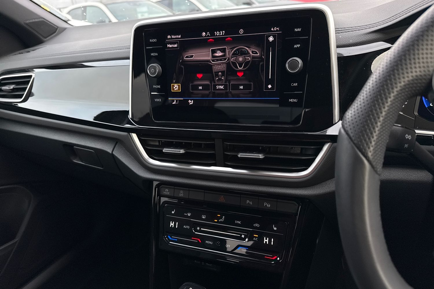 Used Volkswagen T-Roc 2025 for sale - 77368547: Photo 22