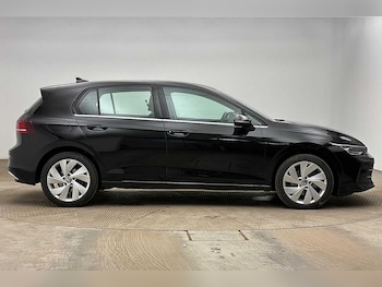 Used Volkswagen Golf 2025 for sale - 79514753: Photo