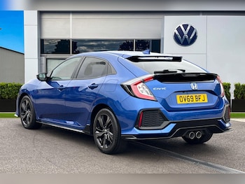 Used Honda Civic 2019 for sale - 76264156: Photo