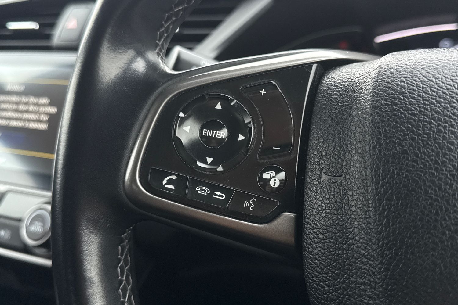 Used Honda Civic 2019 for sale - 76264156: Photo 31