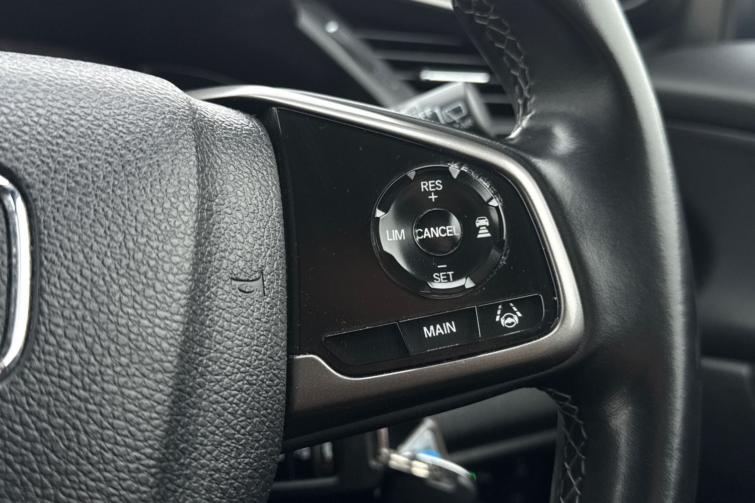 Used Honda Civic 2019 for sale - 76264156: Photo 32