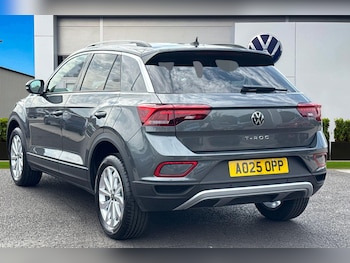 Used Volkswagen T-Roc 2025 for sale - 75549686: Photo
