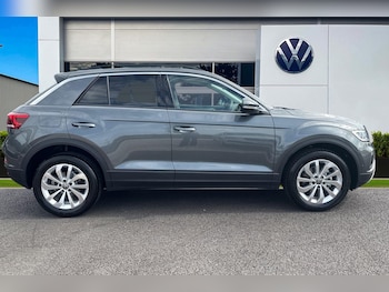 Used Volkswagen T-Roc 2025 for sale - 75549686: Photo