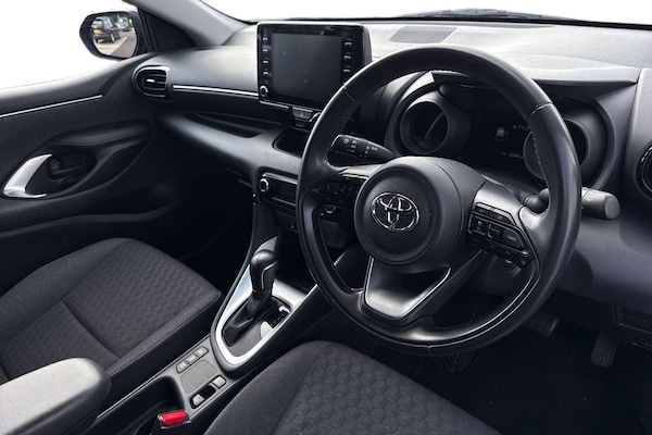 Used Toyota Yaris 2020 for sale - 76115041: Photo 14