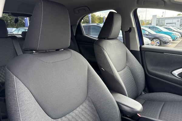 Used Toyota Yaris 2020 for sale - 76115041: Photo 24