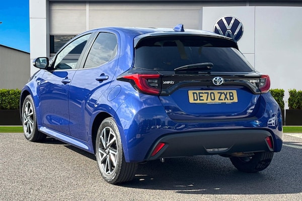 Used Toyota Yaris 2020 for sale - 76115041: Photo 2