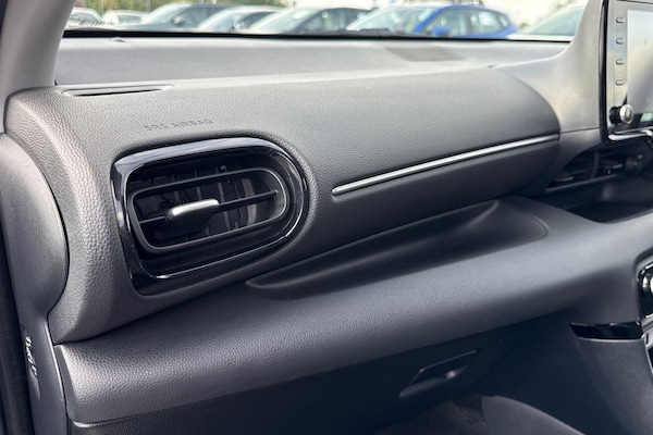 Used Toyota Yaris 2020 for sale - 76115041: Photo 30