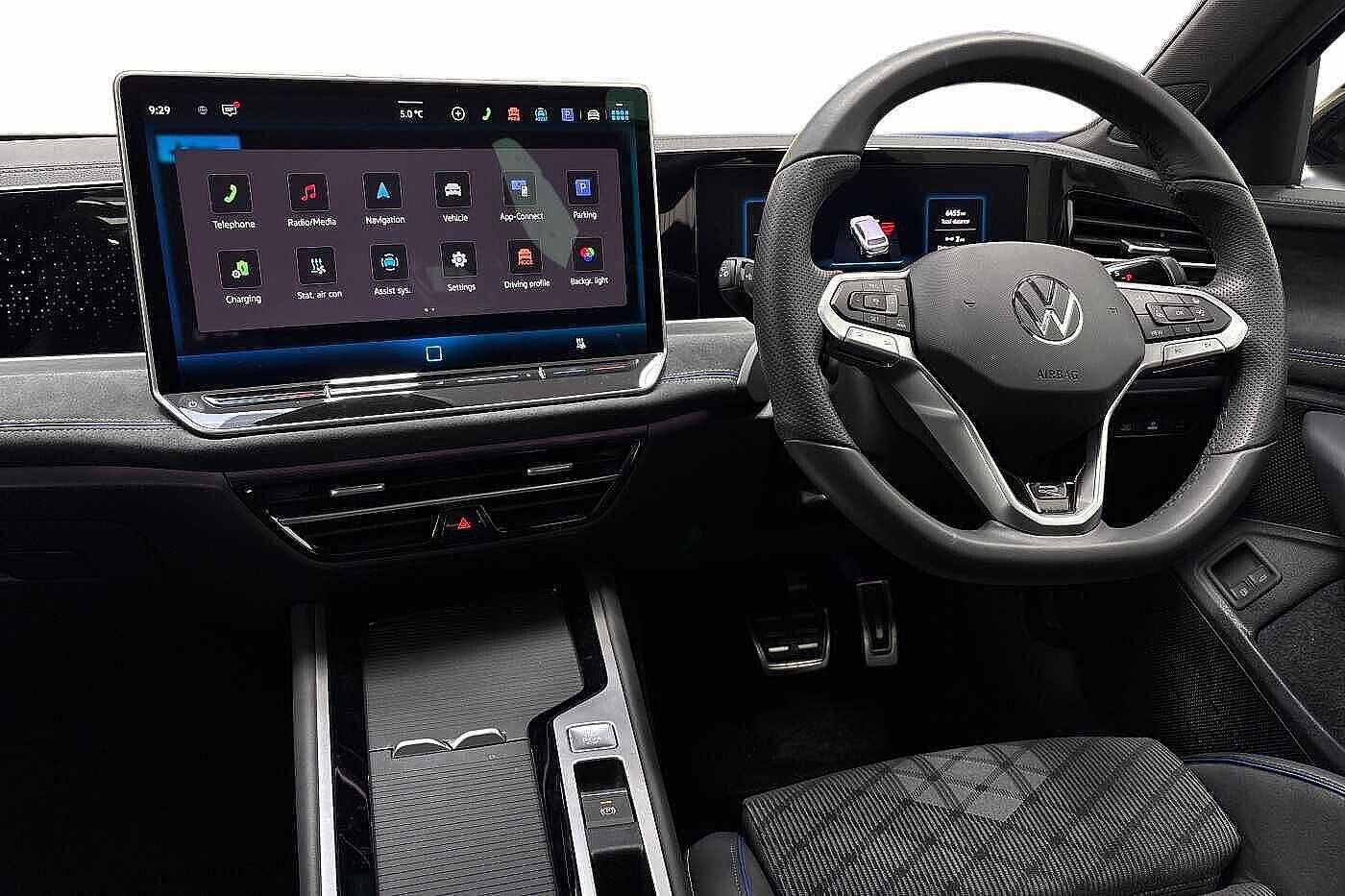 Used Volkswagen Passat 2025 for sale - 76896166: Photo 2